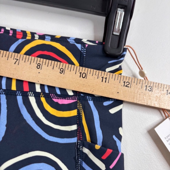 NWT Quince Girls Rainbow Leggings 12 Ultra-Form Active Pockets High Rise Dance - Picture 8 of 10